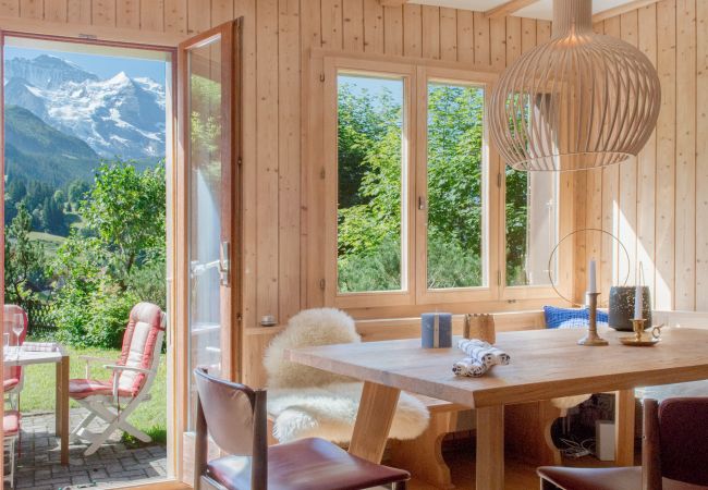 Ferienwohnung in Wengen - Chalet Sonneck Ferienwohnung in Wengen - Chalet Sonneck