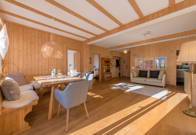 Ferienwohnung in Wengen - Chalet Sonneck Ferienwohnung in Wengen - Chalet Sonneck