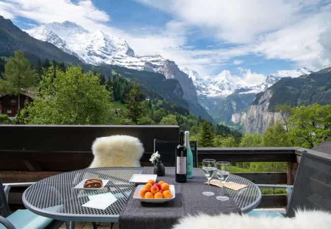 Appartement à Wengen - Chalet Montana Apt. 2OG Appartement à Wengen - Chalet Montana Apt. 2OG