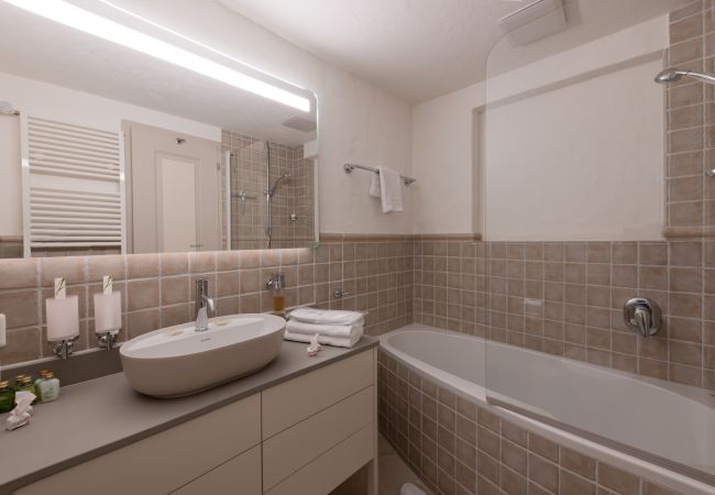 Apartment in Wengen - Chalet Hüttli Apartment in Wengen - Chalet Hüttli